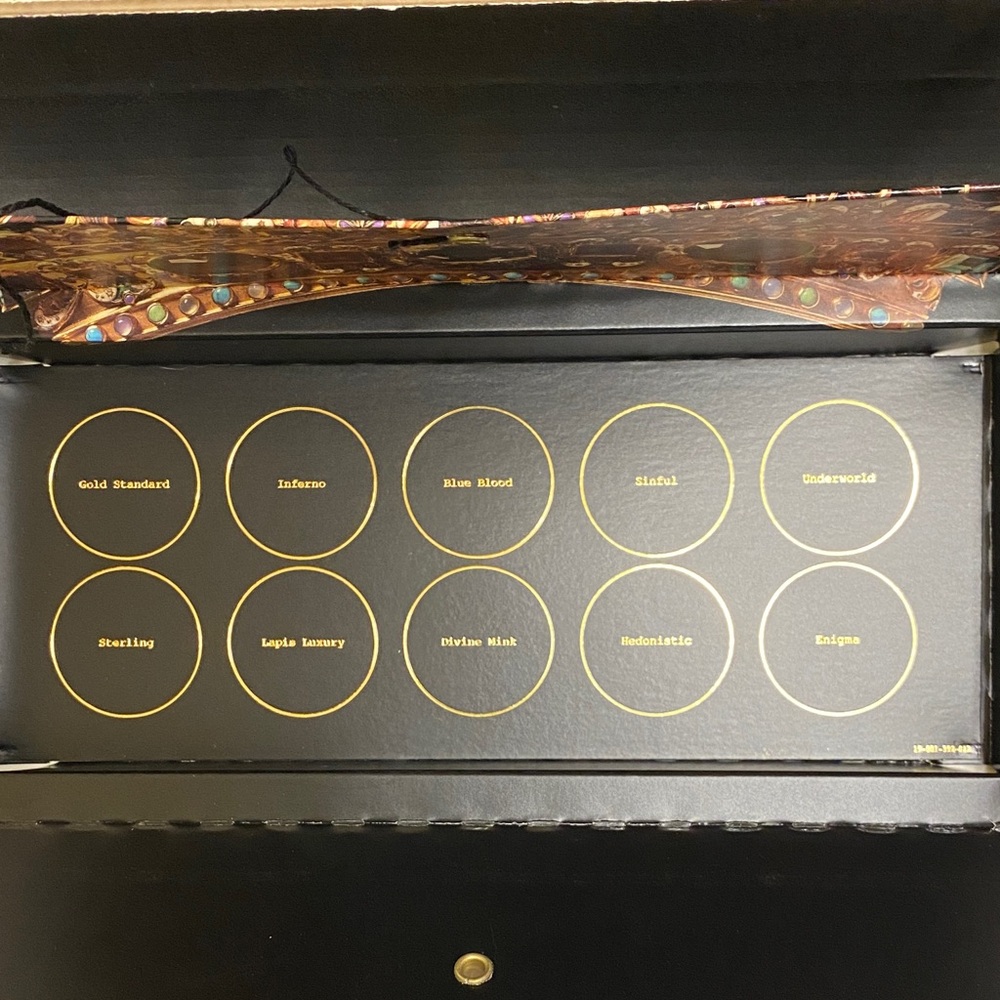 Pat McGrath Luxurious Eyeshadow Set - Picture 4 of 4